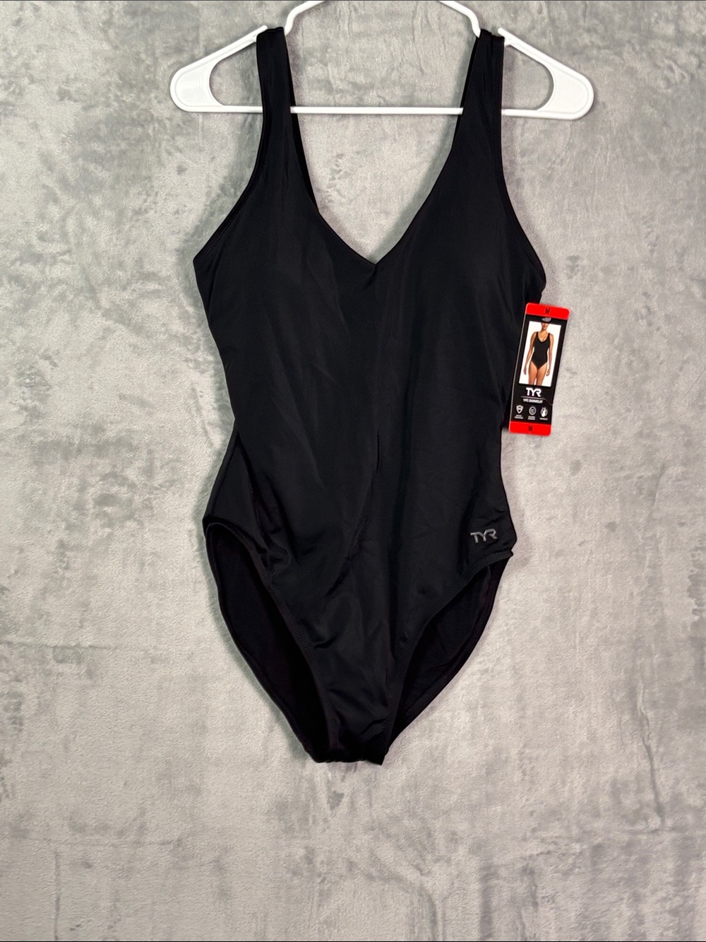 NWT New Tyr One Piece Black Swim Suit UPF 50 Chlorine Resistant Size Medium